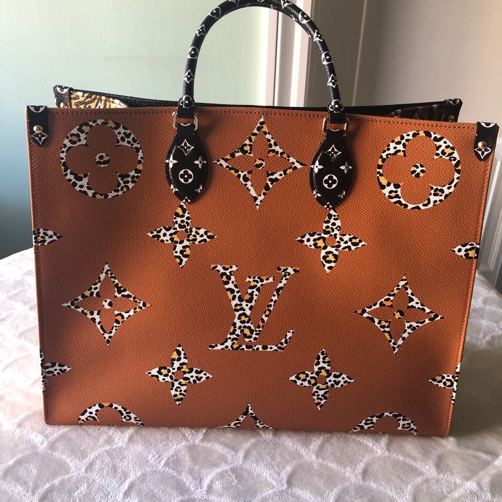 SOLD‼️- Louis Vuitton OnTheGo Jungle 👜🦁🦓 - Picture 3 of 8